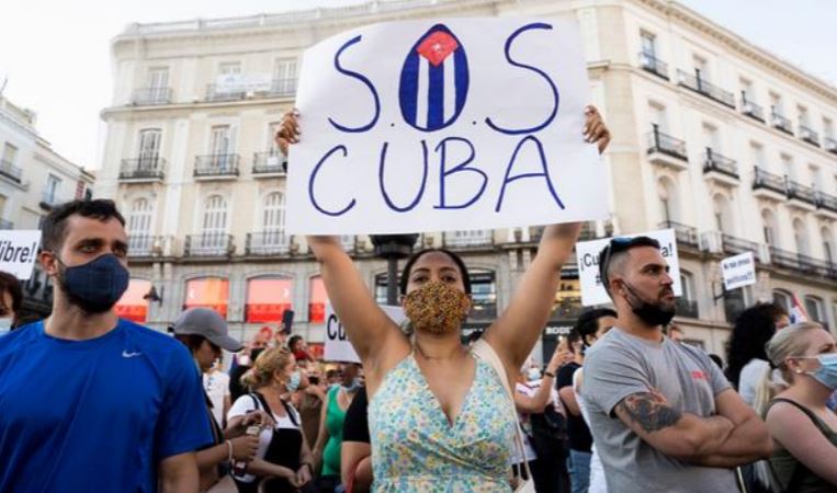 EE.UU. impone restricciones de viaje a nueve funcionaros cubanos por el 15N