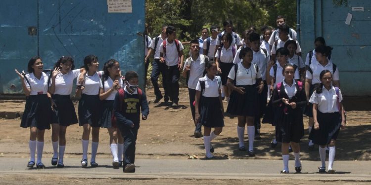 Nicaragua con baja calidad educativa en comparación con otros países, según UNESCO