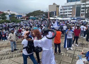 Exiliados en Costa Rica marchan en repudio a las elecciones «fraudulentas» en Nicaragua. Foto: Cortesía/ Costa Rica.