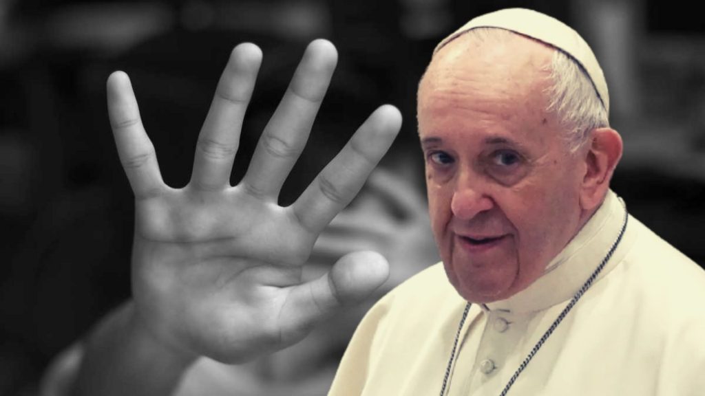 El papa afirma que es un "deber imprescindible" proteger a los jóvenes de abusos