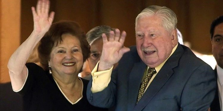 Muere Lucía Hiriart, viuda del exdictador chileno Augusto Pinochet