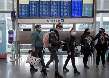 EE.UU. recomienda no viajar a España por el "alto riesgo" de contagio de covid-19