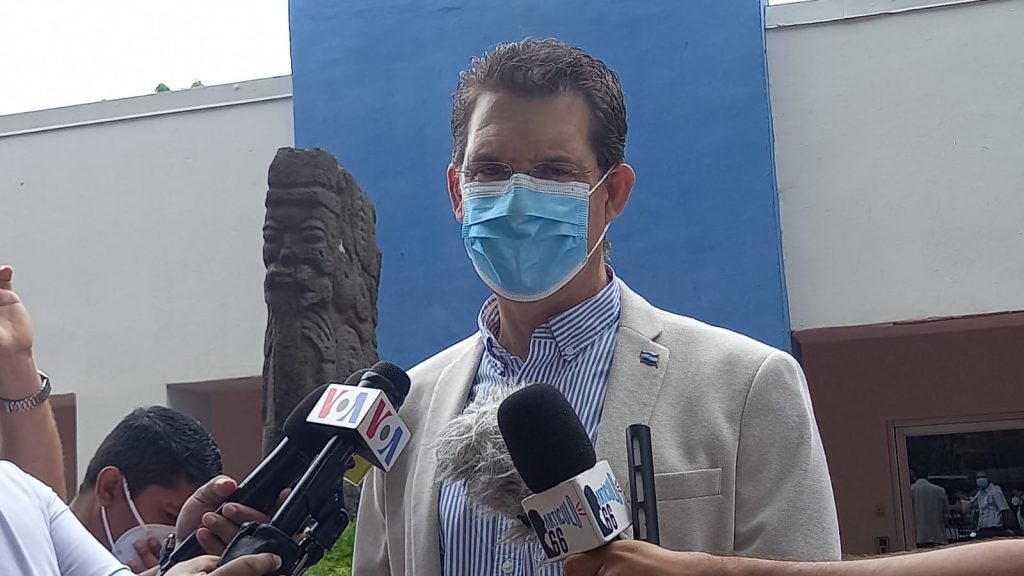 Fiscalía pide más de nueve años de cárcel para Juan Lorenzo Holmann
