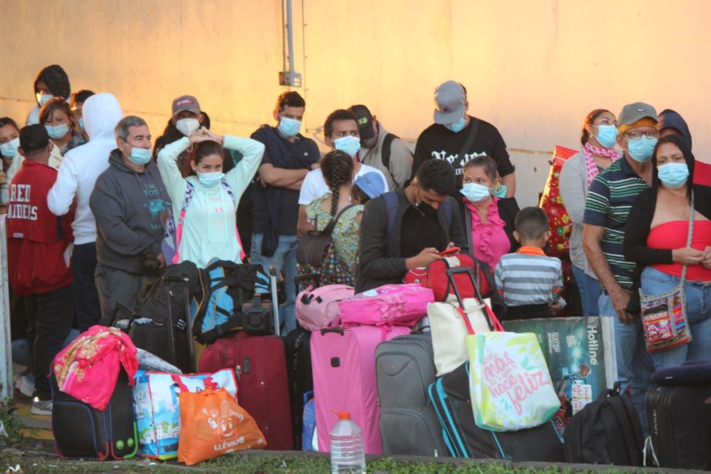 Migrantes nicaragüenses viven situación "muy difícil" en Costa Rica, según ONG