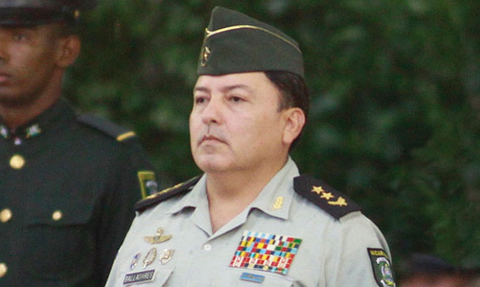 Oscar Valladares fue separado sorpresivamente de la línea de sucesión en el Ejército. Días después Ortega le dio un «premio de consolación» nombrándolo asesor. Foto: Tomada de internet.