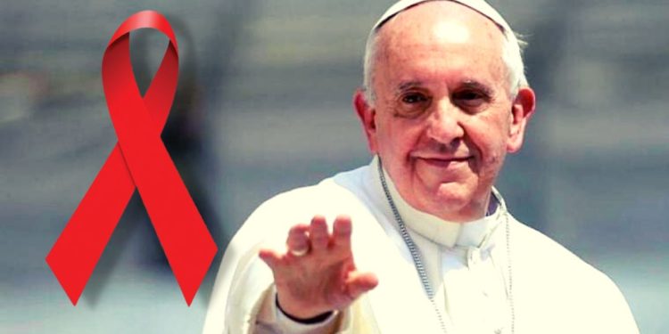 Papa Francisco pide mejores tratamientos para enfermos de Sida, covid-19 retrasa lucha