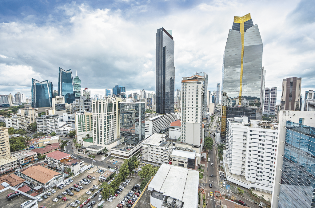 PIB de Panamá crece un 25,5 % en el tercer trimestre de 2021