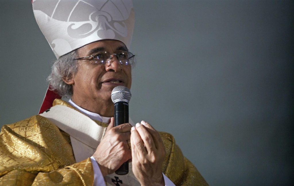 Cardenal Brenes critica a medios de comunicación por informar sobre sacerdotes exiliados y silencio papal