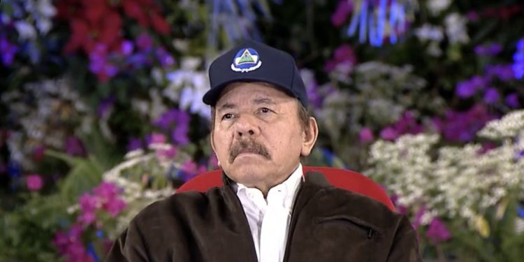Ortega despide a hija de Sandino y dice que el enemigo sigue siendo el mismo