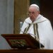 Papa Francisco asegura pagar impuestos "redistribuye la riqueza"