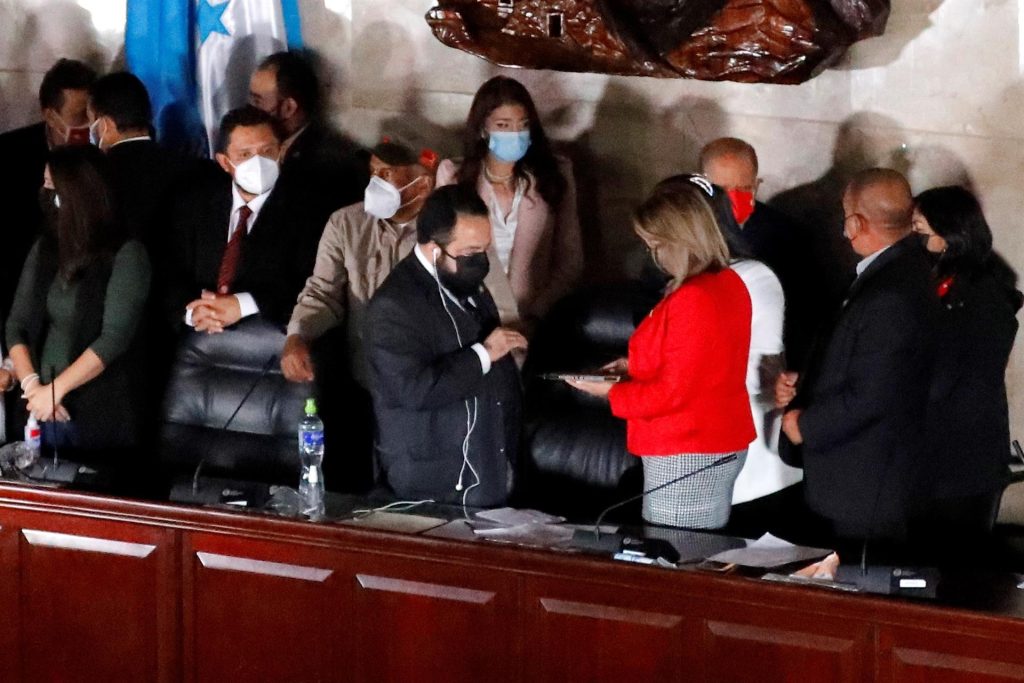 Nueva crisis política en Honduras tras elección de dos juntas directivas en el Parlamento