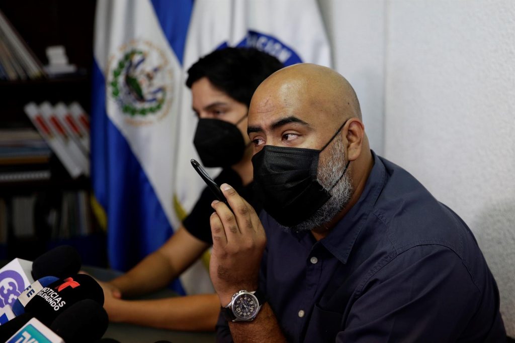 EE.UU. ve con preocupación reportes de espionaje a periodistas salvadoreños