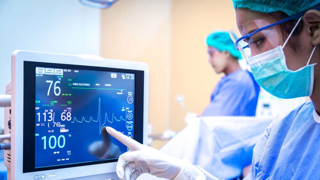 Costa Rica impulsará uso de tecnología y equipos médicos nacionales