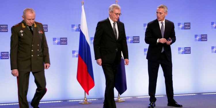 OTAN y Rusia retoman diálogo tras más de dos años con tensión por Ucrania