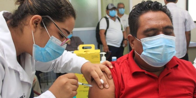 Nicaragua alcanza el 59 % de cobertura de vacunación contra el COVID-19, asegura Murillo