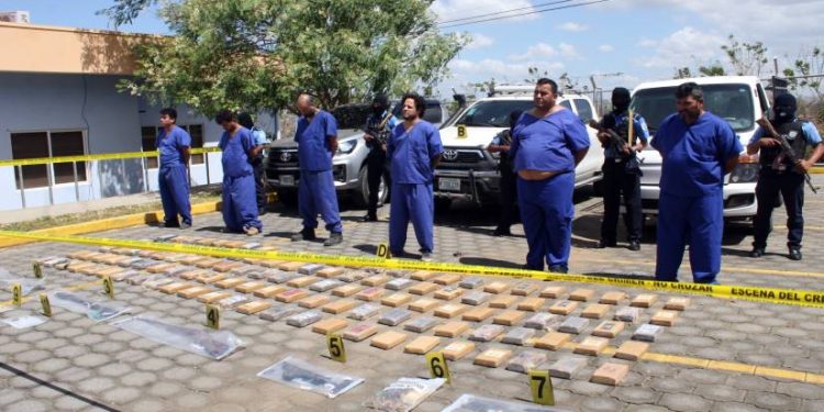 Policía incauta 140 kilos de cocaína valorada en más de 3 millones de dólares en El Tránsito