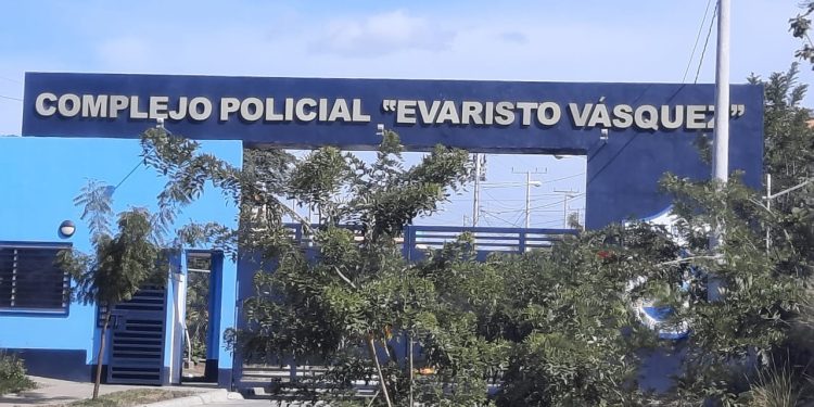 Organizaciones opositoras y familiares de presos políticos rechazan procesos y sentencias en El Chipote. Foto: Artículo 66 / Noel Miranda