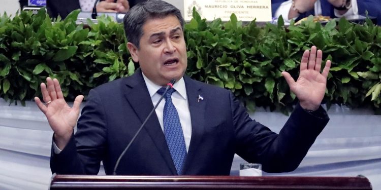 Giran orden de captura a expresidente Juan Orlando Hernández