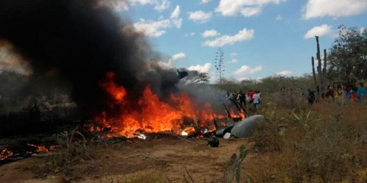 Maduro confirma dos muertos en accidente de helicóptero de la Fuerza Armada