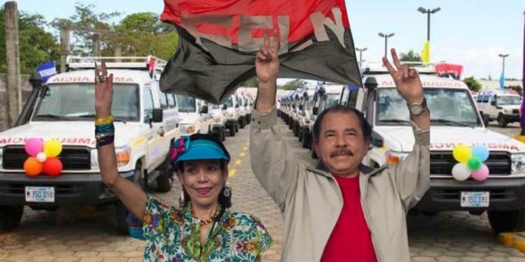 Régimen de Nicaragua aprovecha entrega de ambulancias para hacer proselitismo político