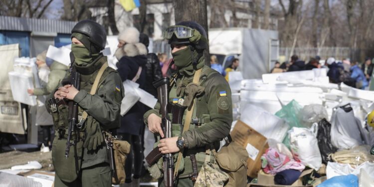 Ucrania asegura que no se rendirá ni entregará ninguna parte de su territorio. Foto: EFE / Artículo 66