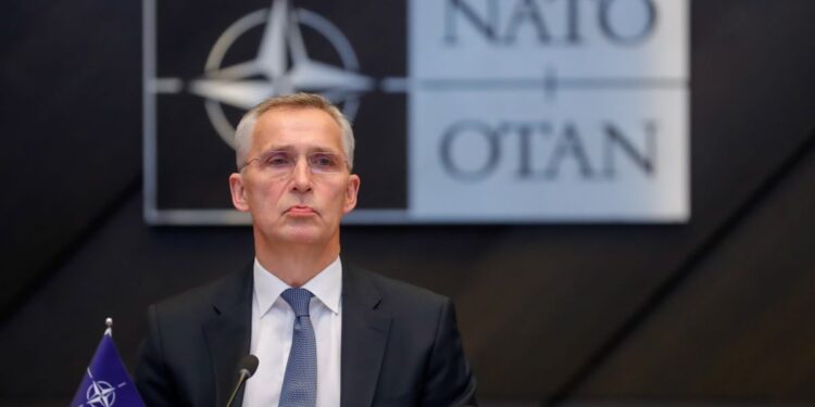 Jefe de la OTAN pide de nuevo a Erdogan que levante su veto a la candidatura de Suecia.