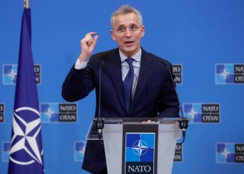 Stoltenberg se refirió a la “reciente declaración" de esas dos potencias en la que, "por primera vez, China se une a Rusia en su petición a la OTAN de que deje de admitir a nuevos miembros".