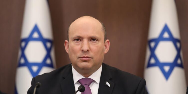 Primer ministro israelí ofrece a Putin mediar para el cese de hostilidades. Foto: EFE / Artículo 66
