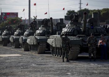 Tanques rusos T71 en un desfile militar en la Avenida de Bolívar a Chávez, en Managua (Nicaragua), en 2019.  Foto: Artículo 66 / EFE
