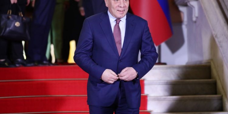Viceprimer ministro ruso llegará hoy a Cuba en plena crisis con Ucrania
