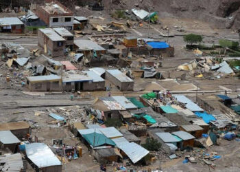 Enjambre sísmico deja centenares de casas destruidas en Perú
