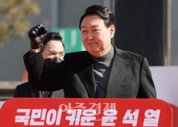 El derechista conservador Yoon Suk gana elecciones presidenciales en Corea del Sur