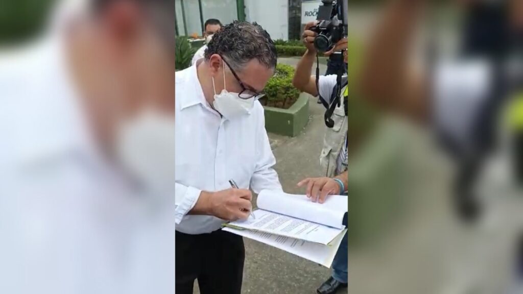 Nicaraguans in Costa Rica demand that CABEI "immediately suspend disbursements" to Ortega