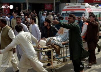 56 muertos en un atentado terrorista de ISIS contra Mezquita musulmana