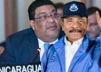 Ortega destituye a Valdrack Jaentschke como embajador en Honduras
