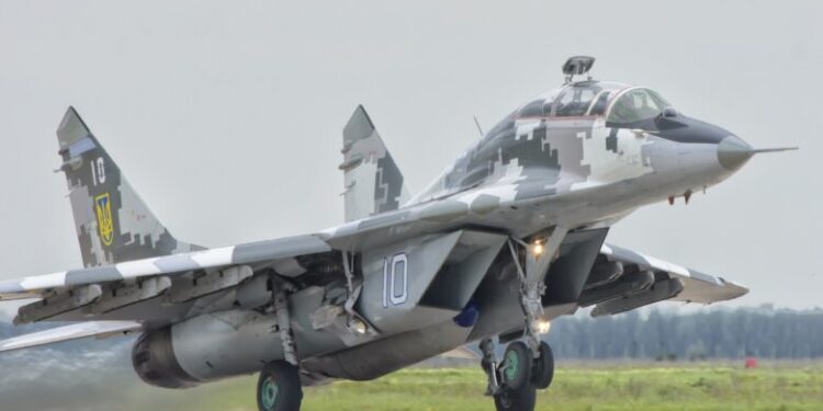 Ucrania pide aviones de combate y sistemas de defensa área contra Rusia