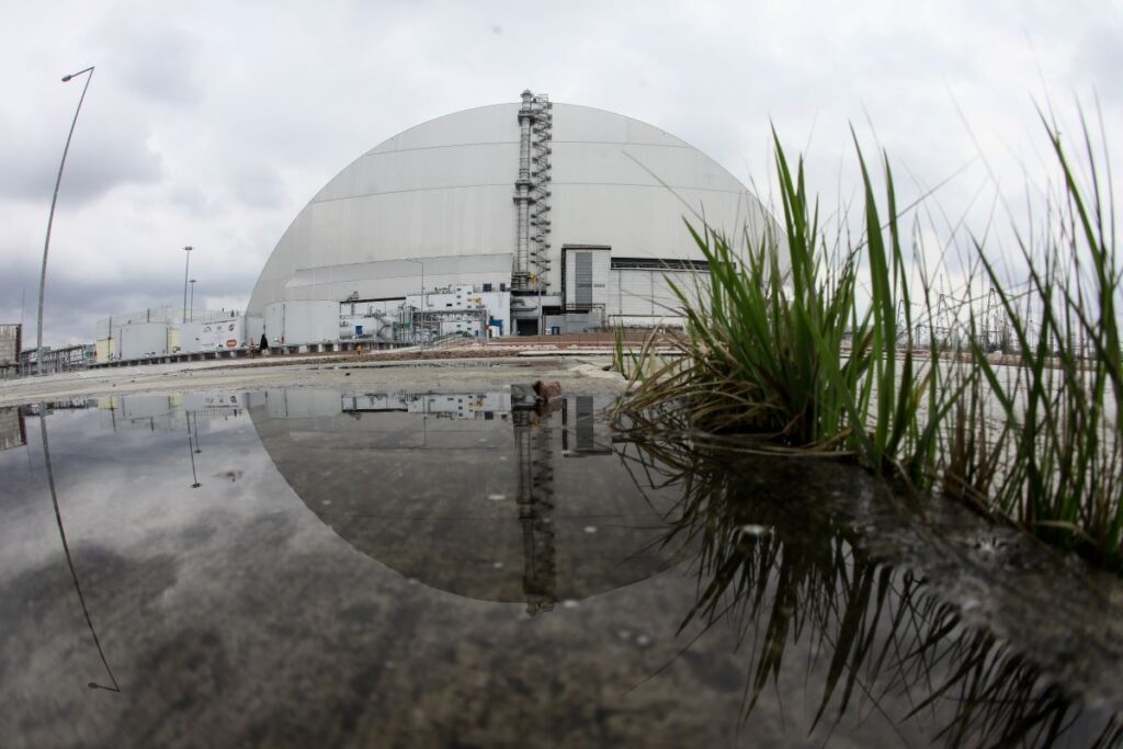 Rusos dejan sin energía eléctrica a la planta nuclear de Chernóbil