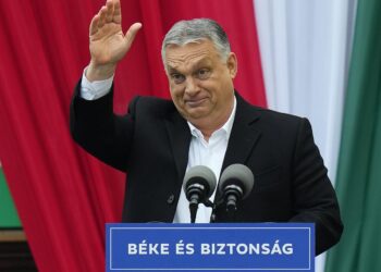 Orbán se declara vencedor de las elecciones legislativas de Hungría