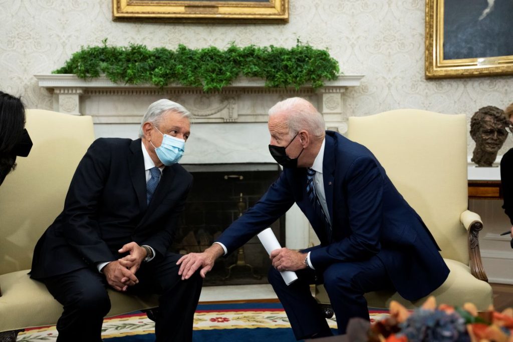 Biden y López Obrador discutirán una respuesta coordinada ante la ola migratoria