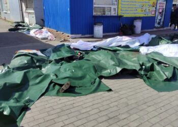 Unos 50 muertos, incluidos 5 niños, en el ataque a la estación de tren ucraniana