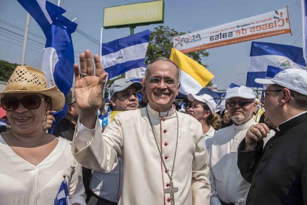 Exiliados participarán en misa de monseñor Silvio Báez en conmemoración del cuarto aniversario de lucha cívica