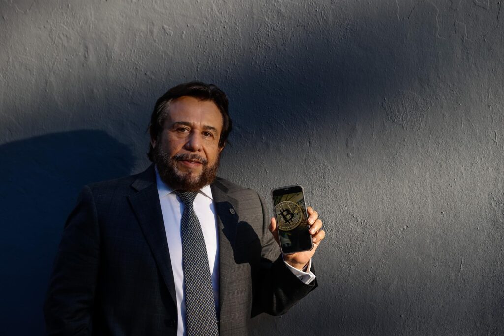 Vicepresidente de El Salvador niega que reforma penal busque censurar a prensa