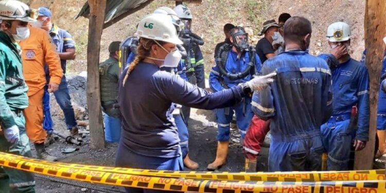 Un muerto y un herido deja explosión en mina de carbón en Colombia
