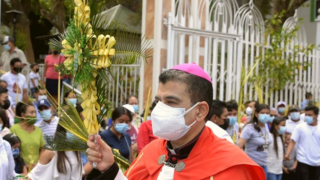 Monseñor Álvarez: «Avanza Nicaragua con la pasión de tus hijos exiliados, presos, pobres»