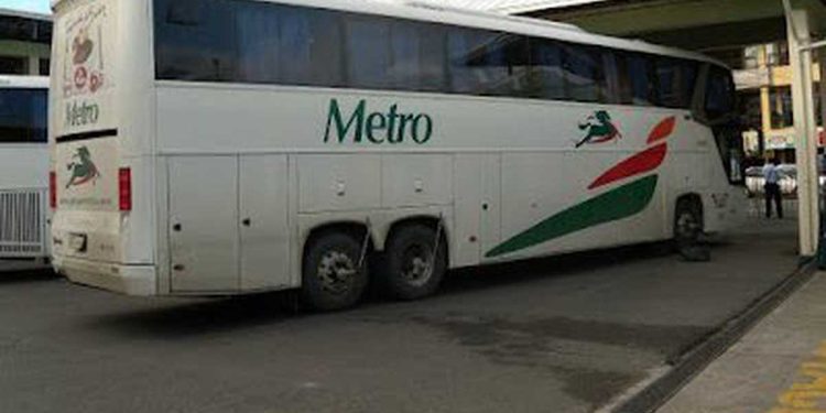 Pandillas secuestran un bus con 17 personas entre ellas ocho extranjeros en Haití