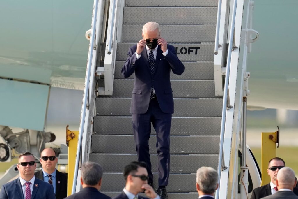 Joe Biden aterriza en Corea del Sur e inicia su primera gira por Asia￼