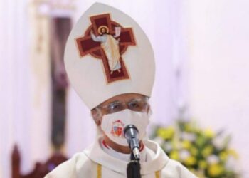 Cardenal Brenes llama a los nicaragüenses a buscar la paz y evitar «las guerras»