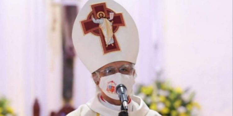 Cardenal Brenes llama a los nicaragüenses a buscar la paz y evitar «las guerras»