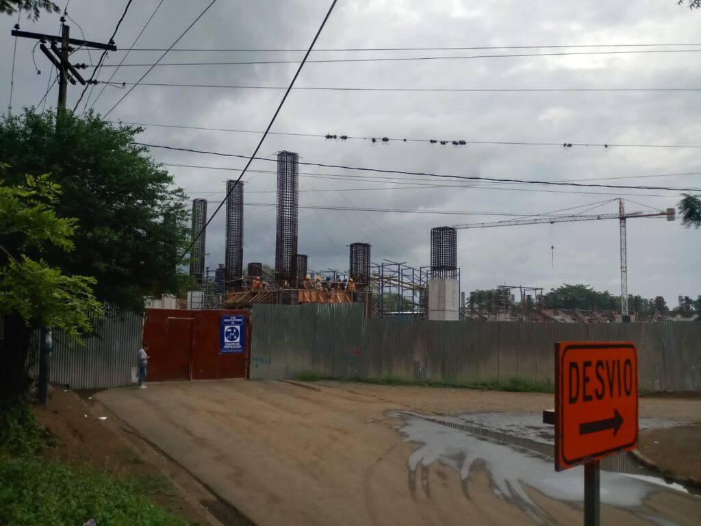 Denuncian falta de pago a trabajadores que construyen estadio de Masaya