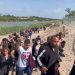 Masiva llegada de migrantes satura refugio y podría cerrar frontera de México